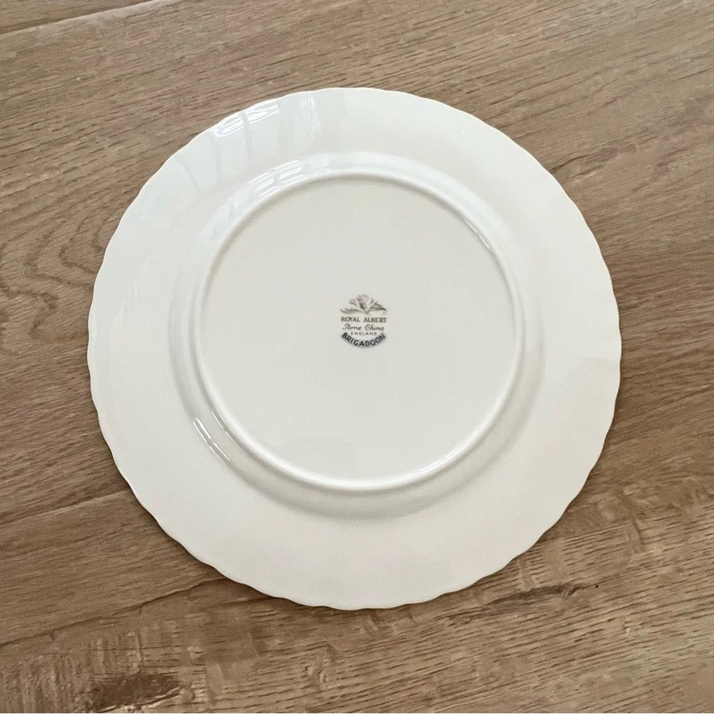 Royal‎ Albert Brigadoon Plate 6 1/4